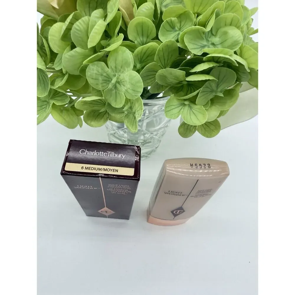 Charlotte Tilbury Light Wonder Foundation 6 Medium / Moyen 40ml / 1.3fl.oz